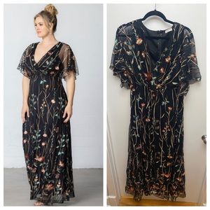 NWT Kiyonna Embroidered Elegance Evening Gown, size 2X, stunning dress!